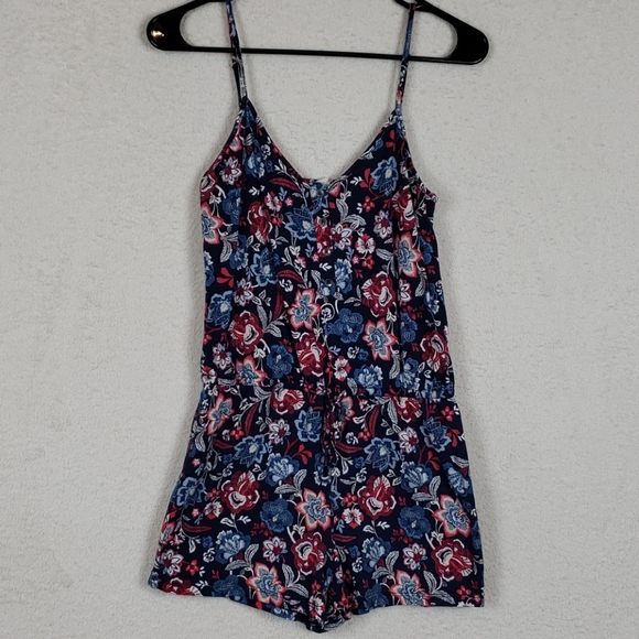 Aeropostale Other - Aeropostale floral romper size medium